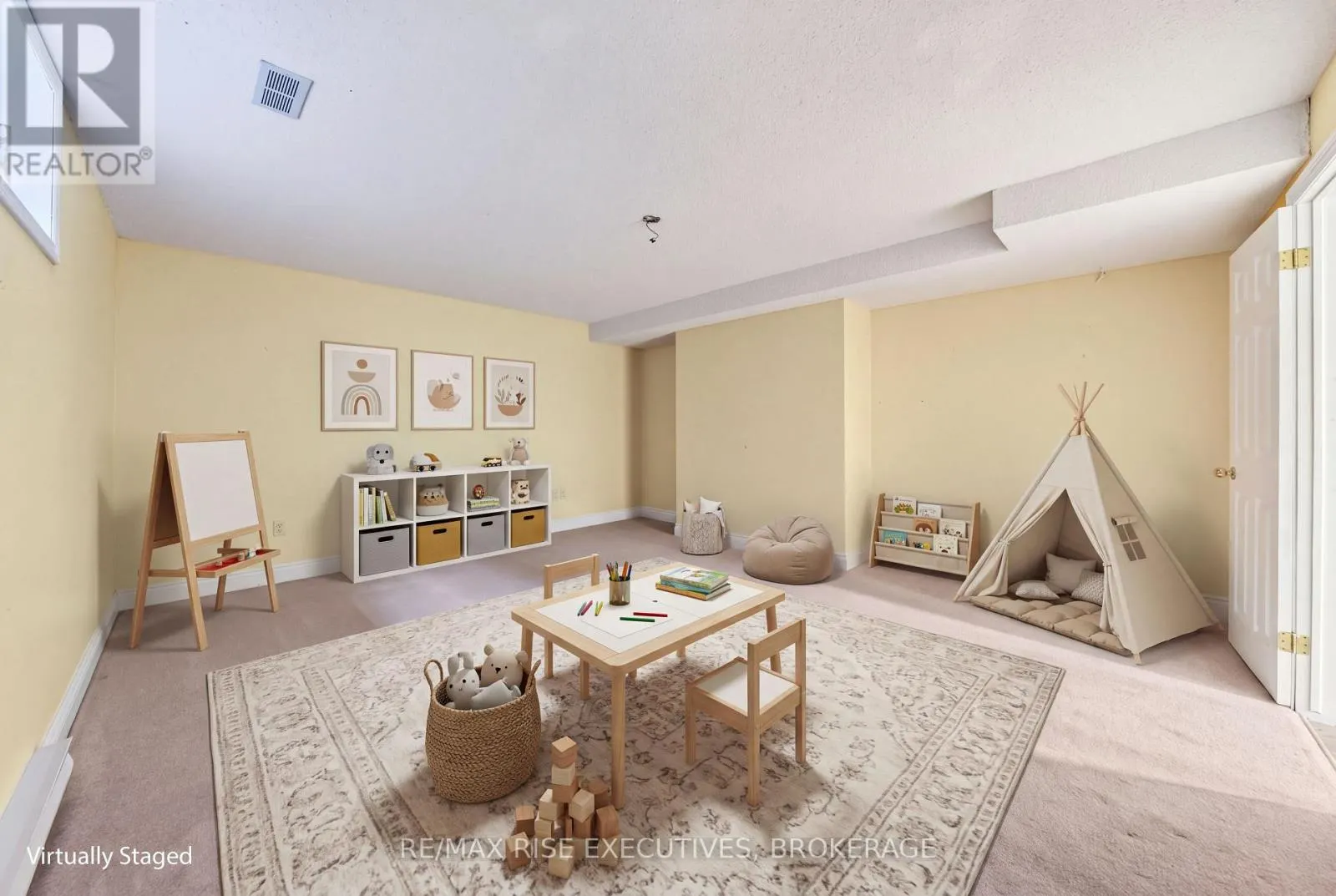 1685 WOODMOUNT GROVE