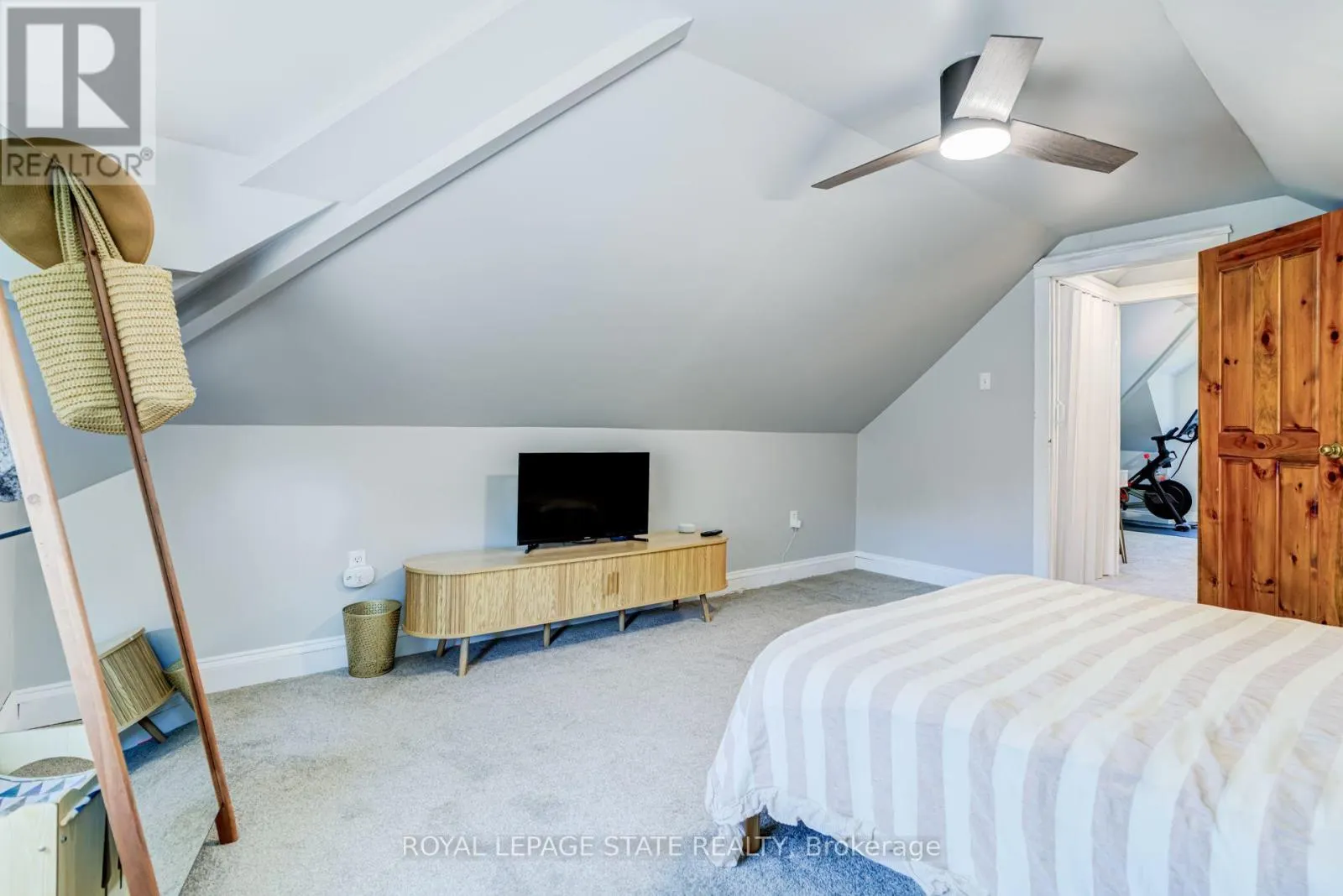 175 ROSSLYN AVENUE S