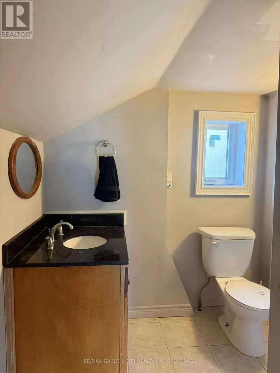 130 ST. PAUL CRESCENT
