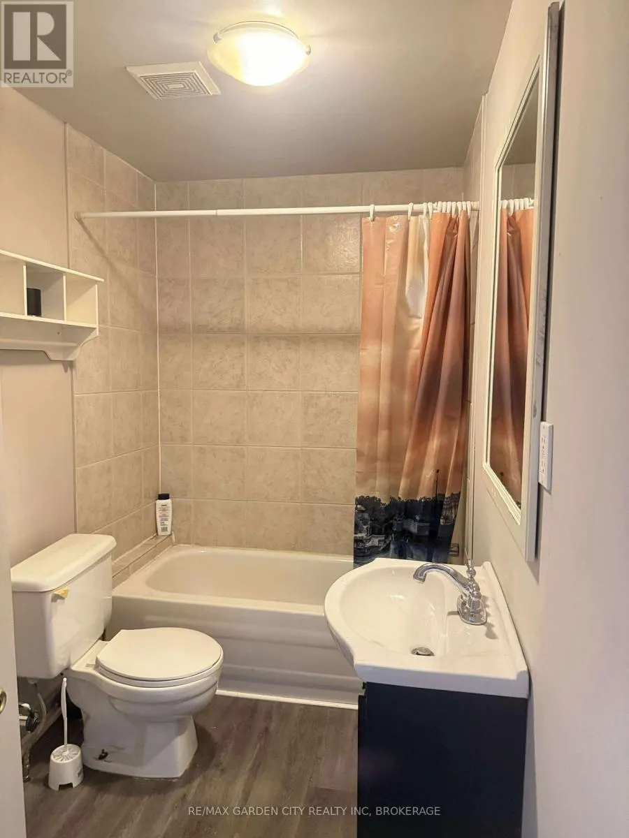 130 ST. PAUL CRESCENT