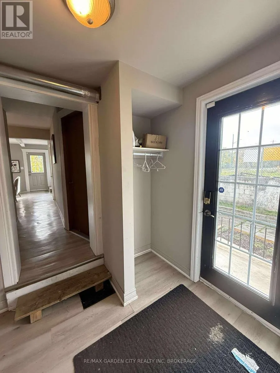 130 ST. PAUL CRESCENT