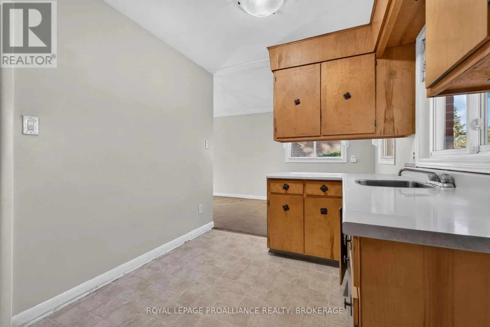 1416 WOODFIELD CRESCENT