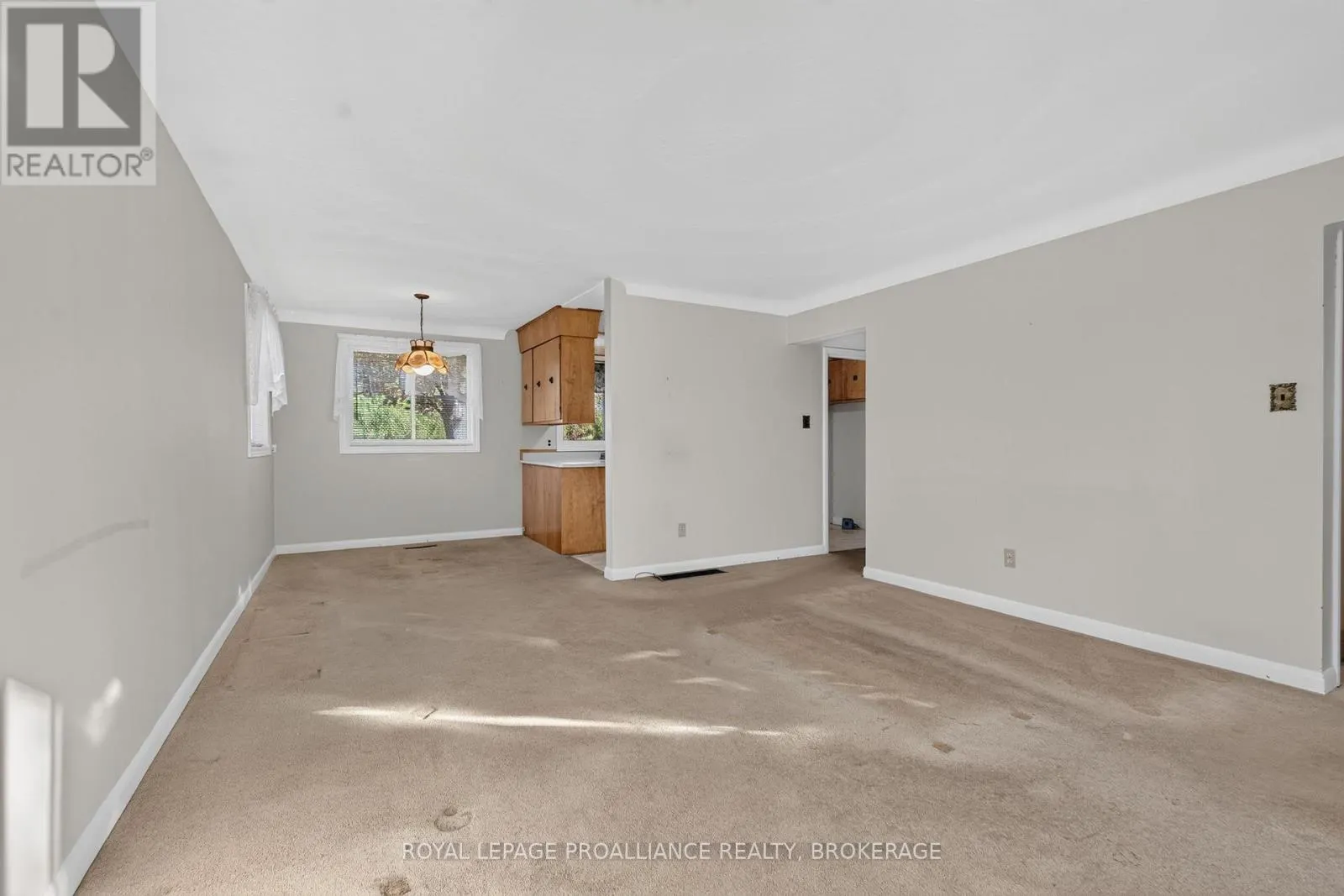 1416 WOODFIELD CRESCENT