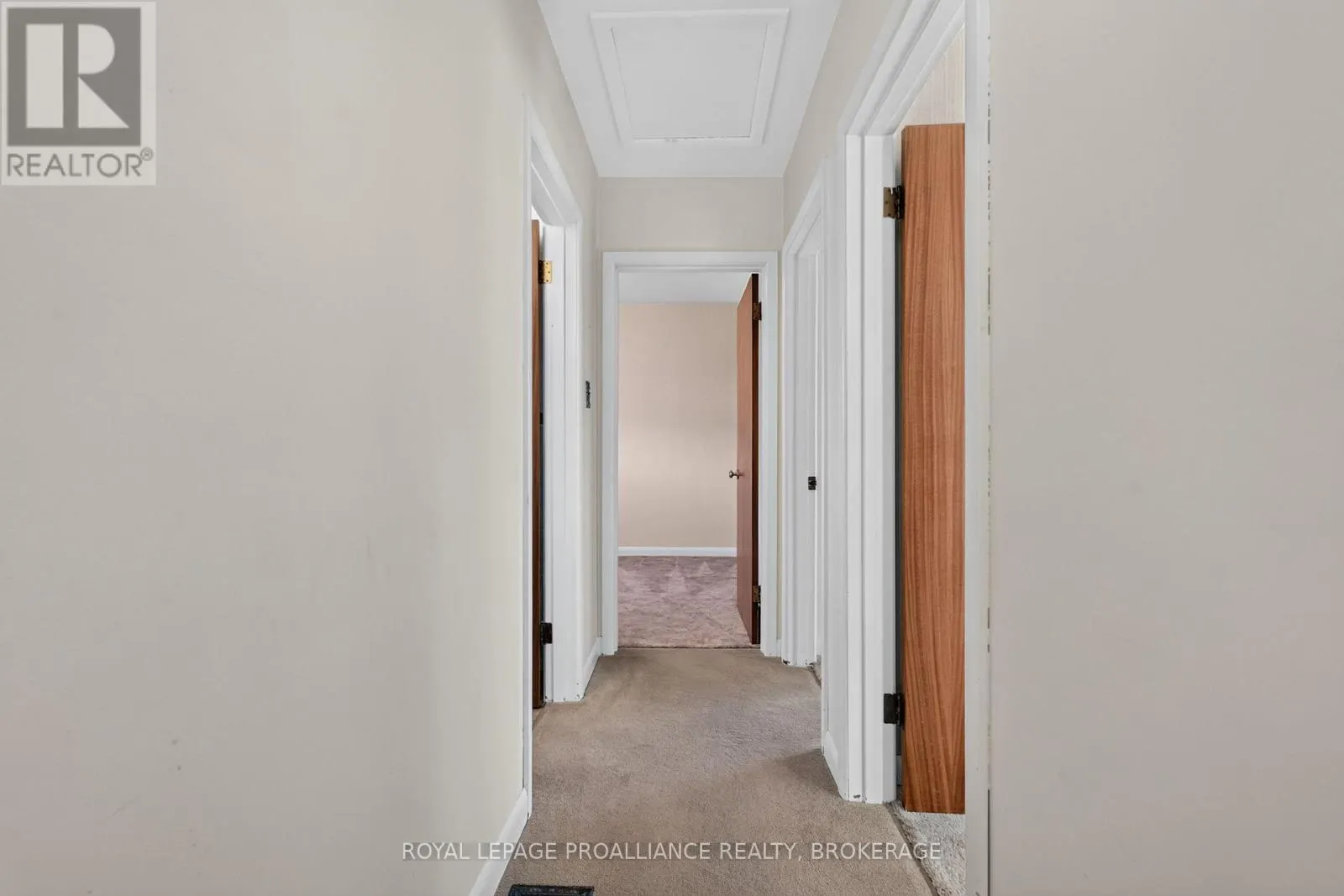 1416 WOODFIELD CRESCENT