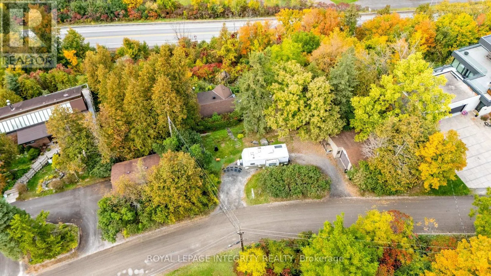 1587 LILAC LANE