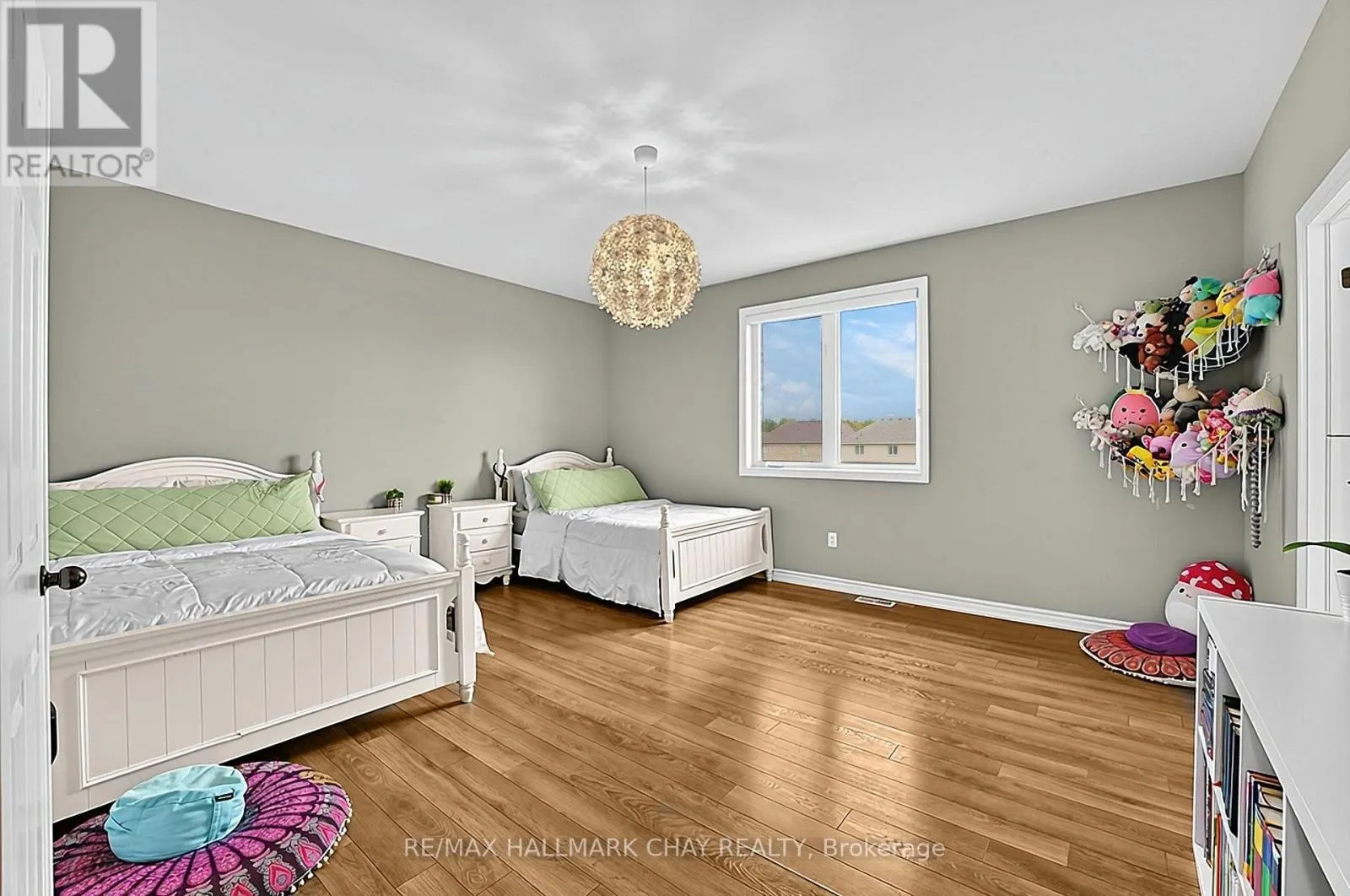 8445 SWEET CHESTNUT DRIVE