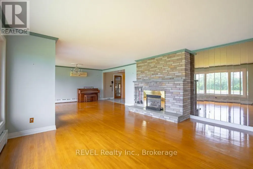 2229 HOUCK CRESCENT