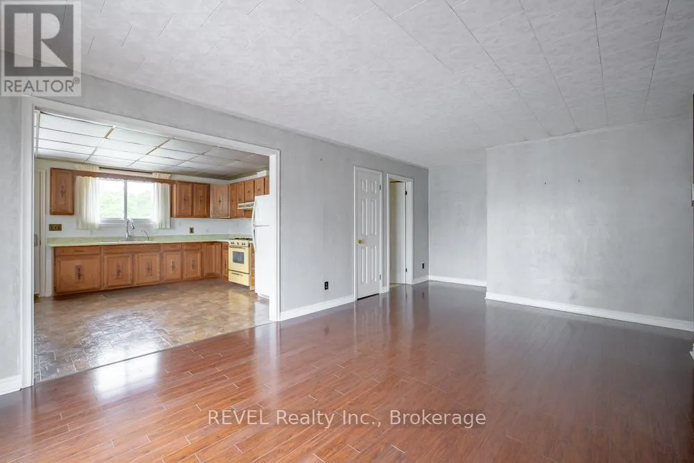 2229 HOUCK CRESCENT