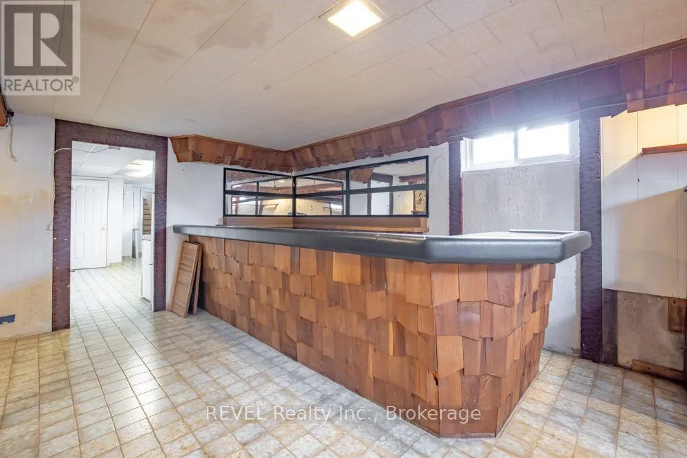 2229 HOUCK CRESCENT