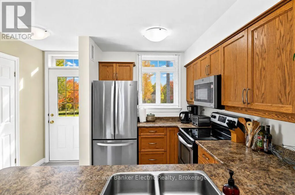7 - 1579 ANSTRUTHER LAKE ROAD #7