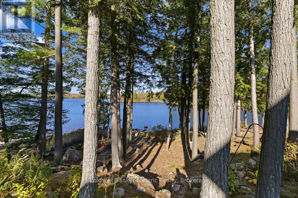 7 - 1579 ANSTRUTHER LAKE ROAD #7