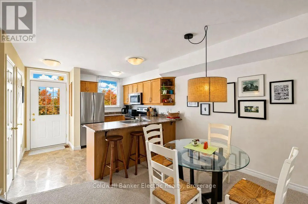 7 - 1579 ANSTRUTHER LAKE ROAD #7