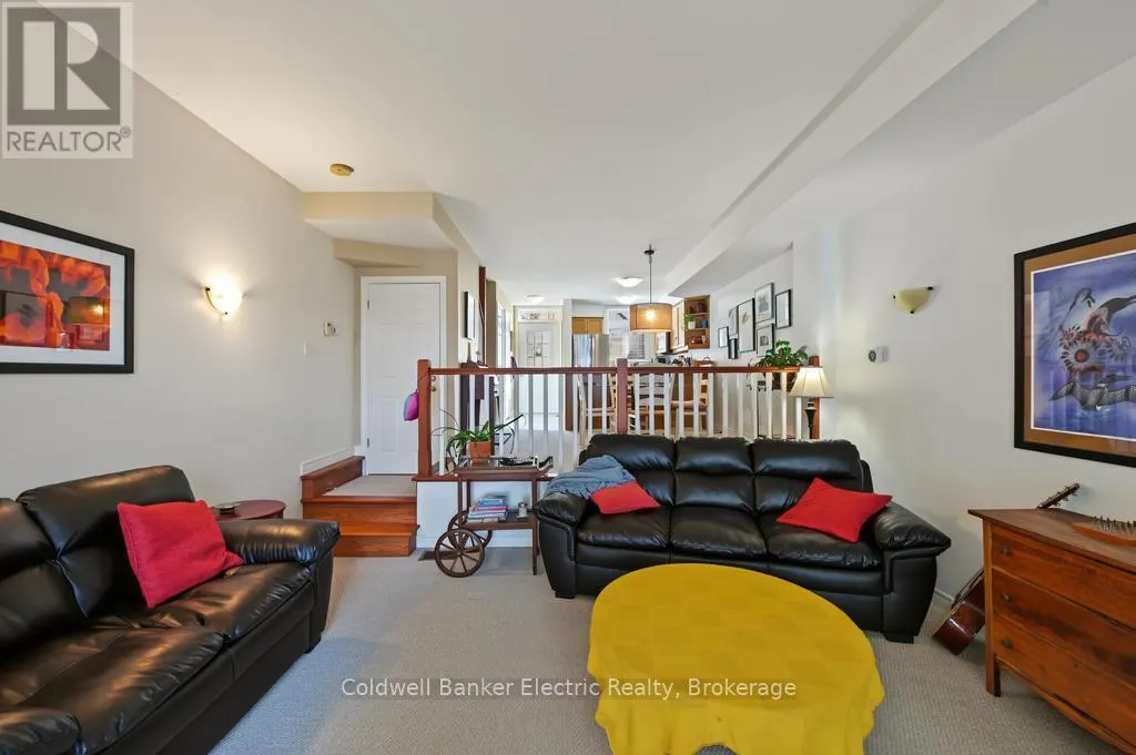 7 - 1579 ANSTRUTHER LAKE ROAD #7