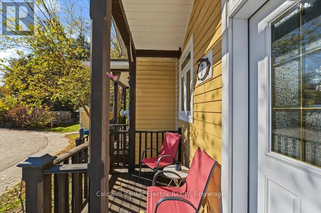 7 - 1579 ANSTRUTHER LAKE ROAD #7