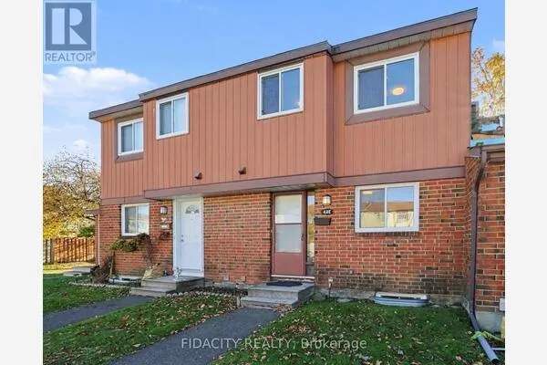 39 - 44 FOXFIELD DRIVE