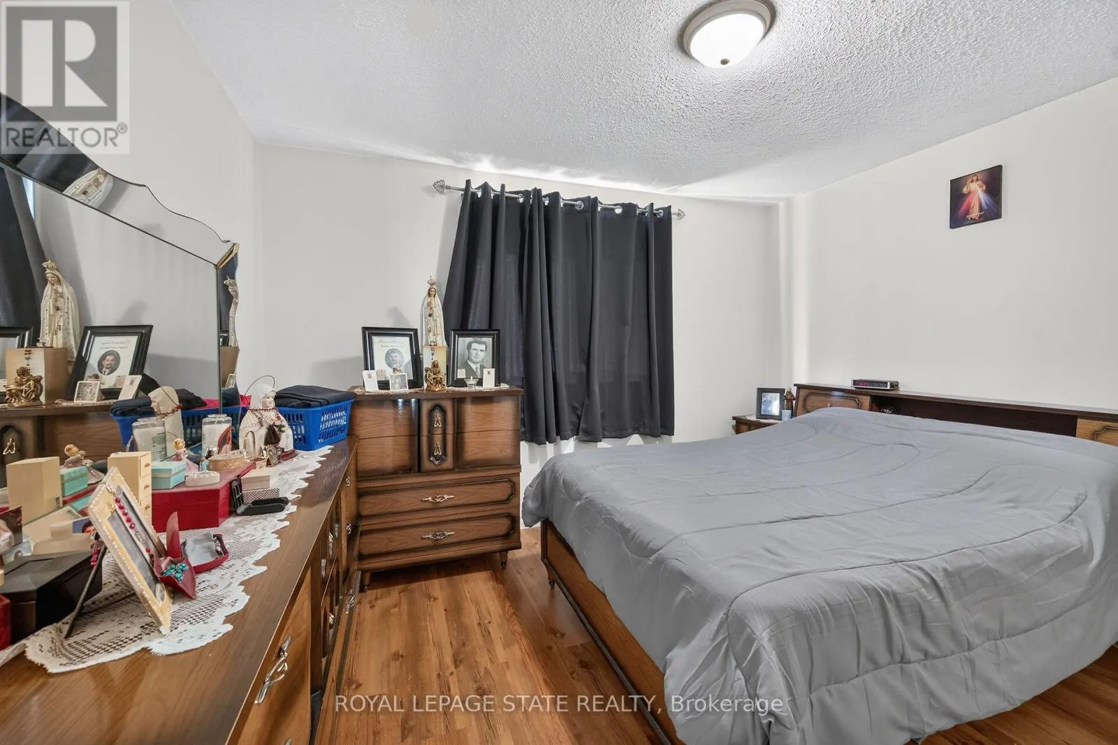 411 QUEEN VICTORIA DRIVE