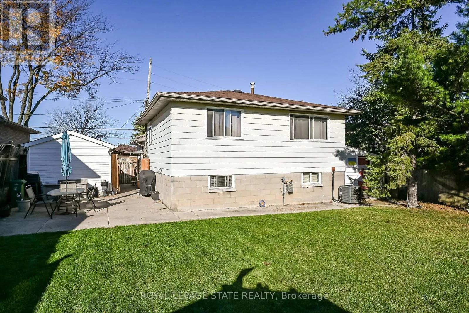 411 QUEEN VICTORIA DRIVE