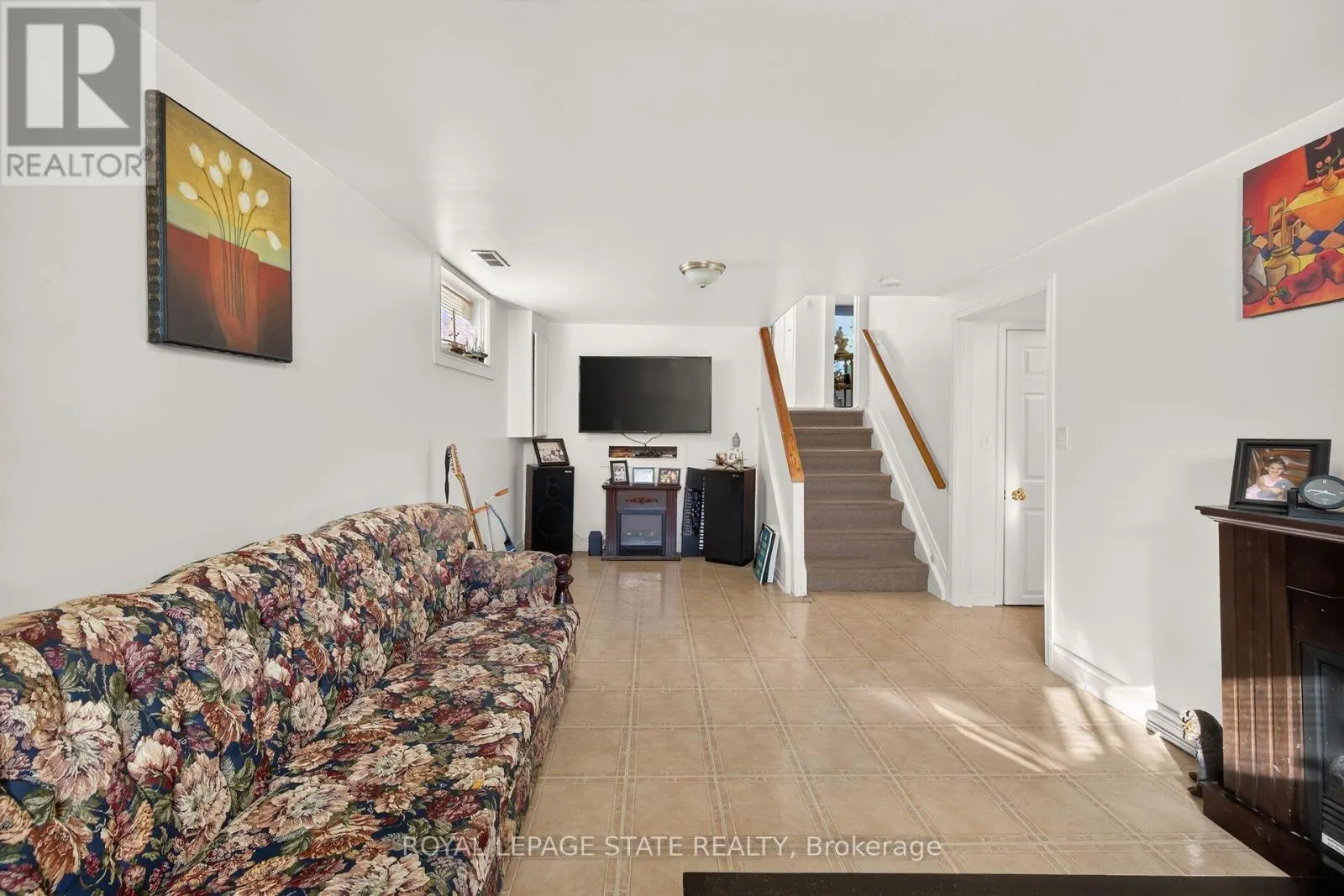 411 QUEEN VICTORIA DRIVE