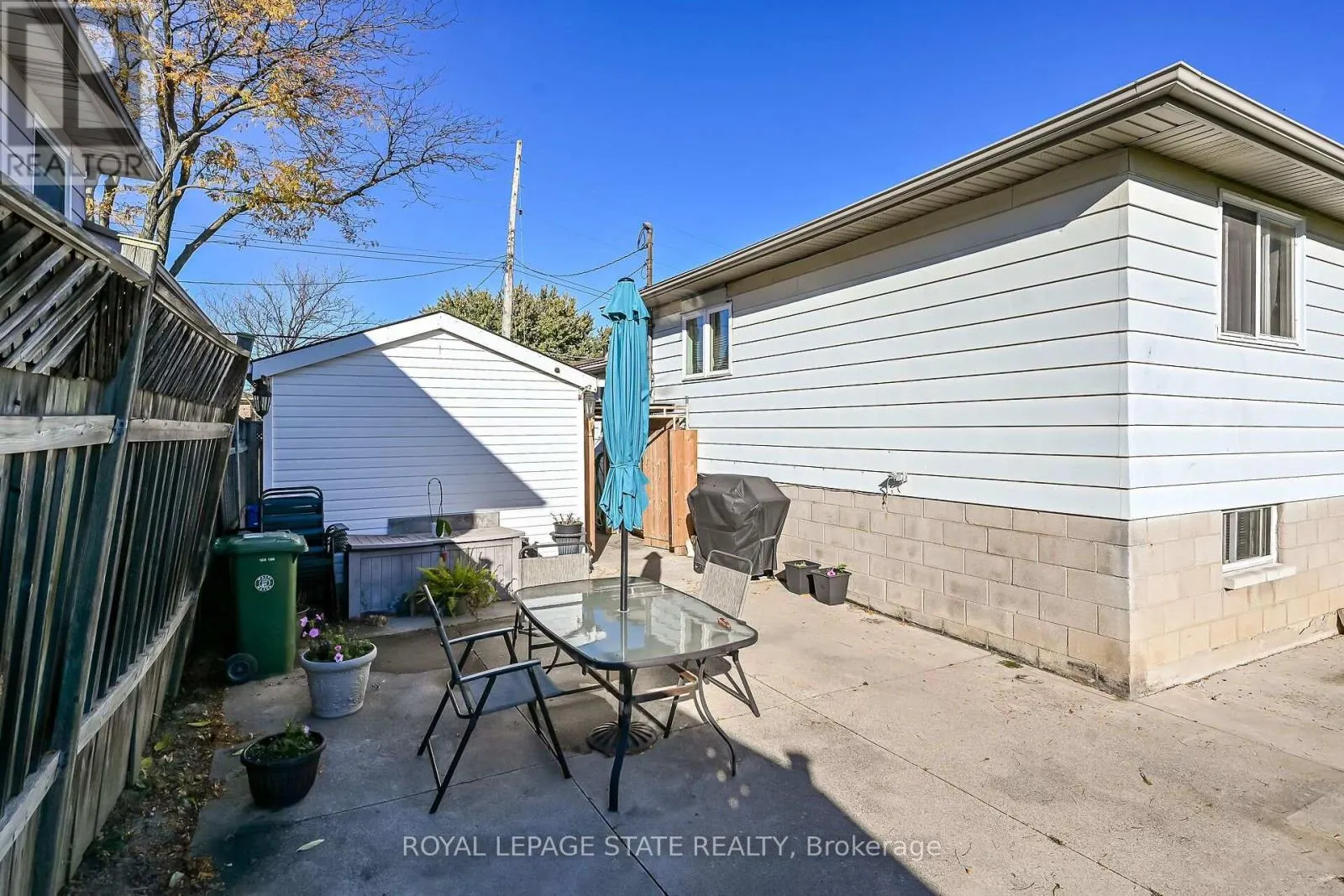 411 QUEEN VICTORIA DRIVE