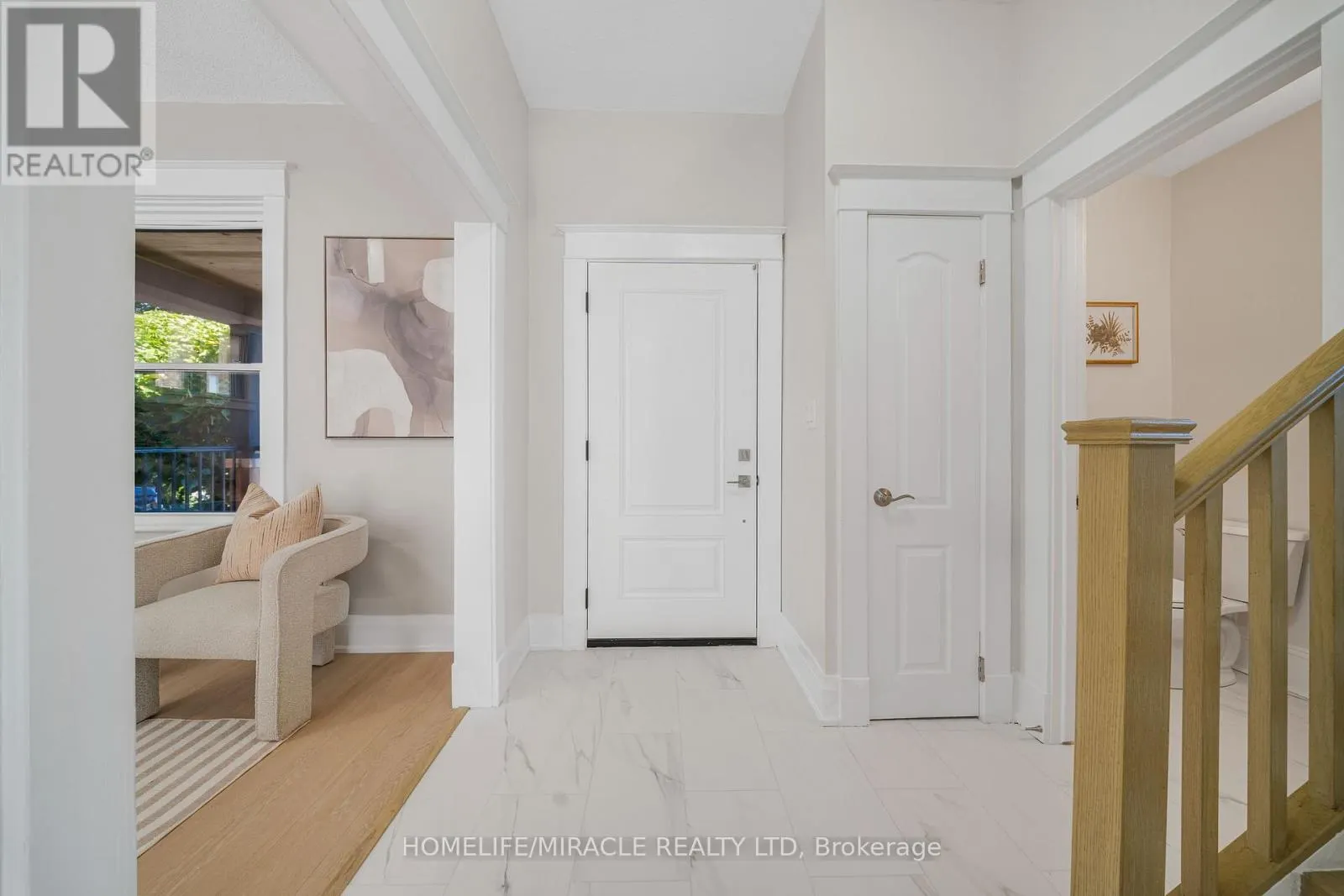 323 QUEENSTON ROAD