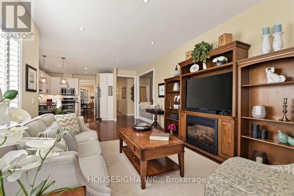 798 GREENLY DRIVE