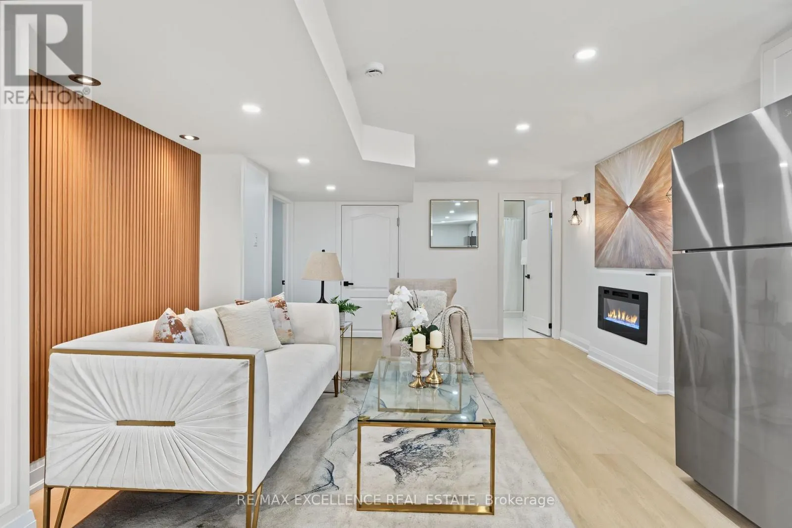 98 WISE CRESCENT