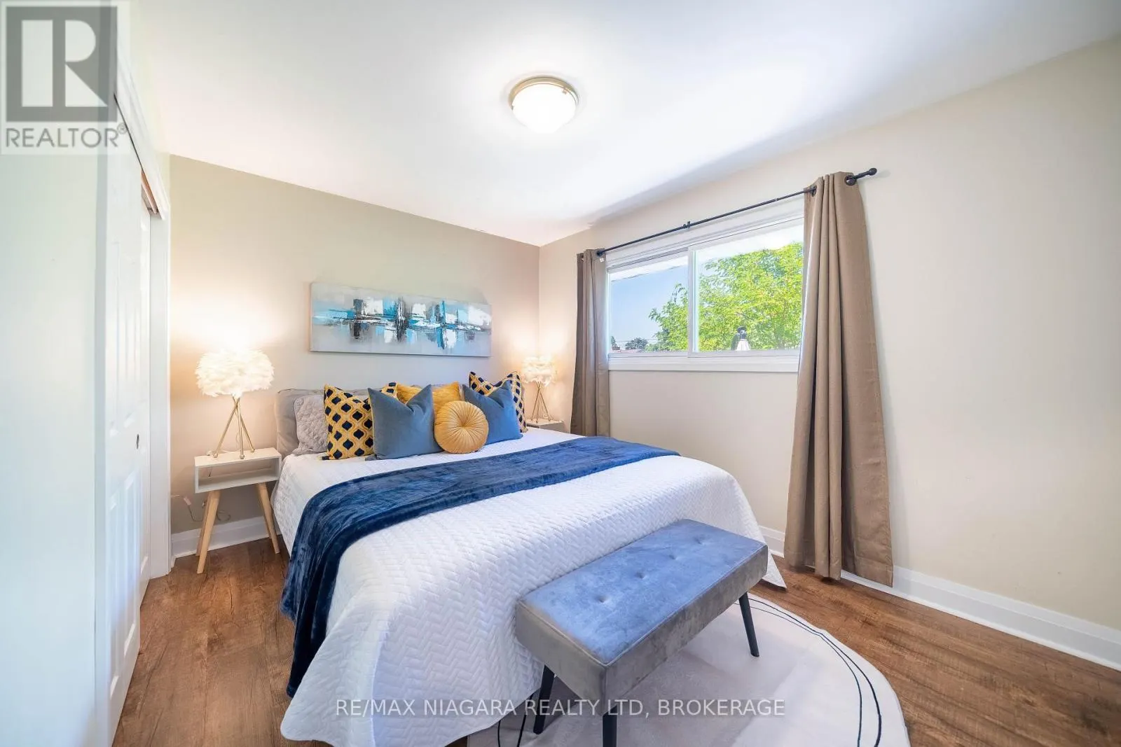 15 SPRINGBANK DRIVE