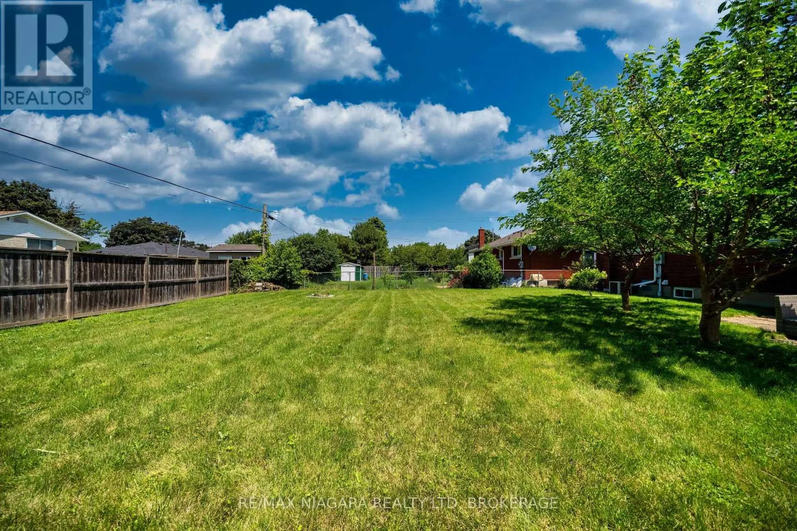 15 SPRINGBANK DRIVE