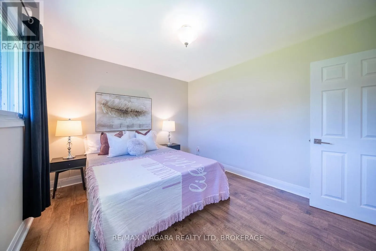 15 SPRINGBANK DRIVE