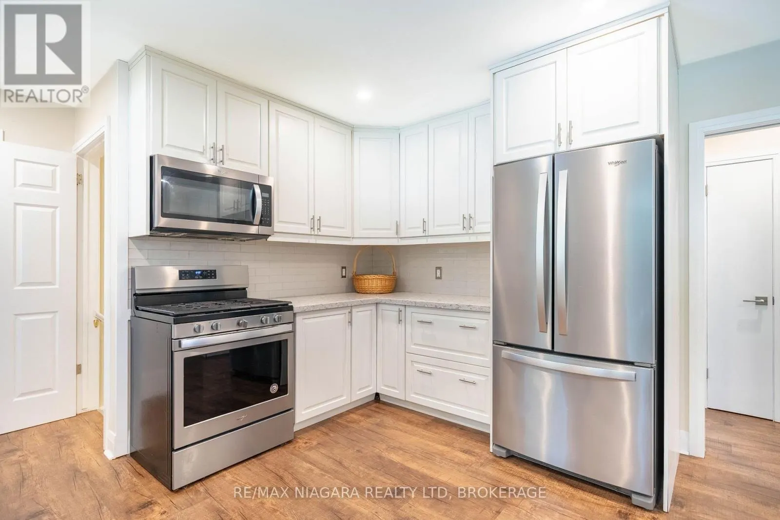 15 SPRINGBANK DRIVE