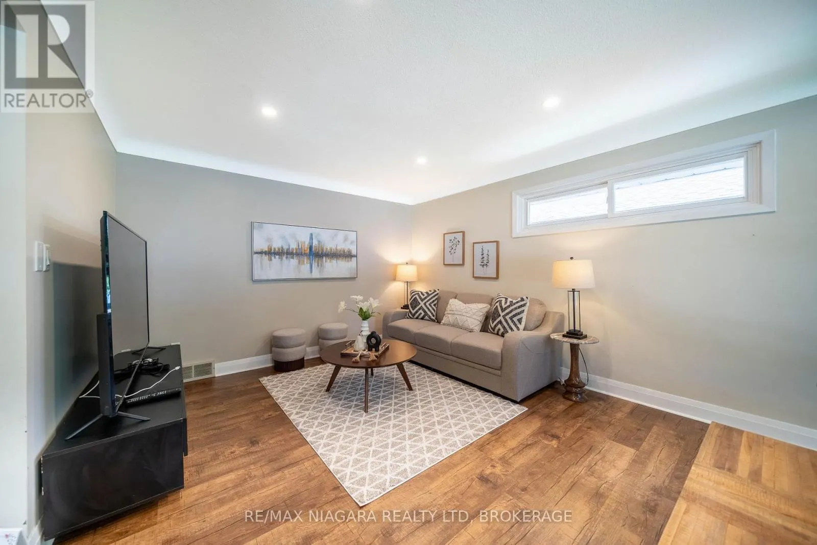 15 SPRINGBANK DRIVE