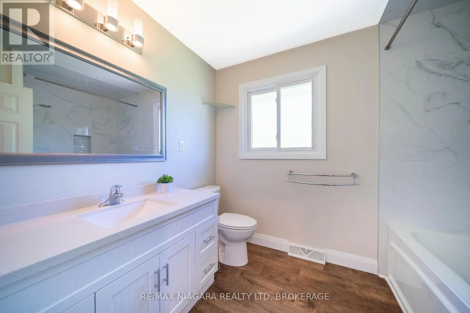 15 SPRINGBANK DRIVE