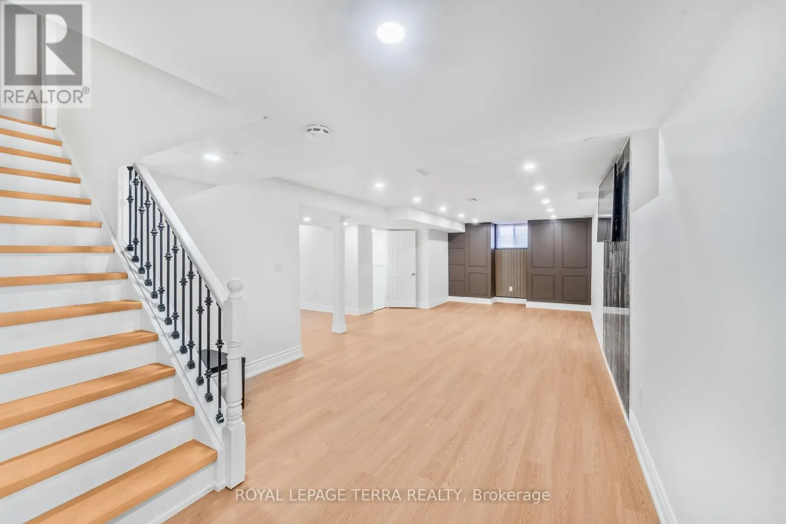 35 WHISTLER STREET