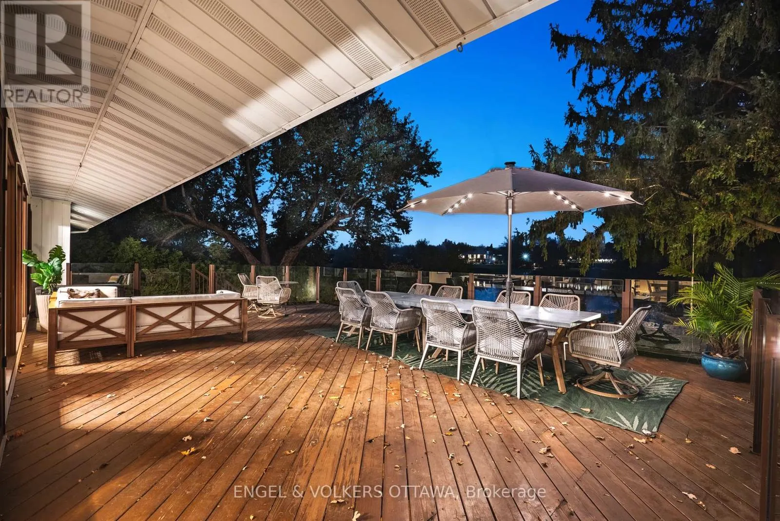 1073 ISLAND VIEW DRIVE