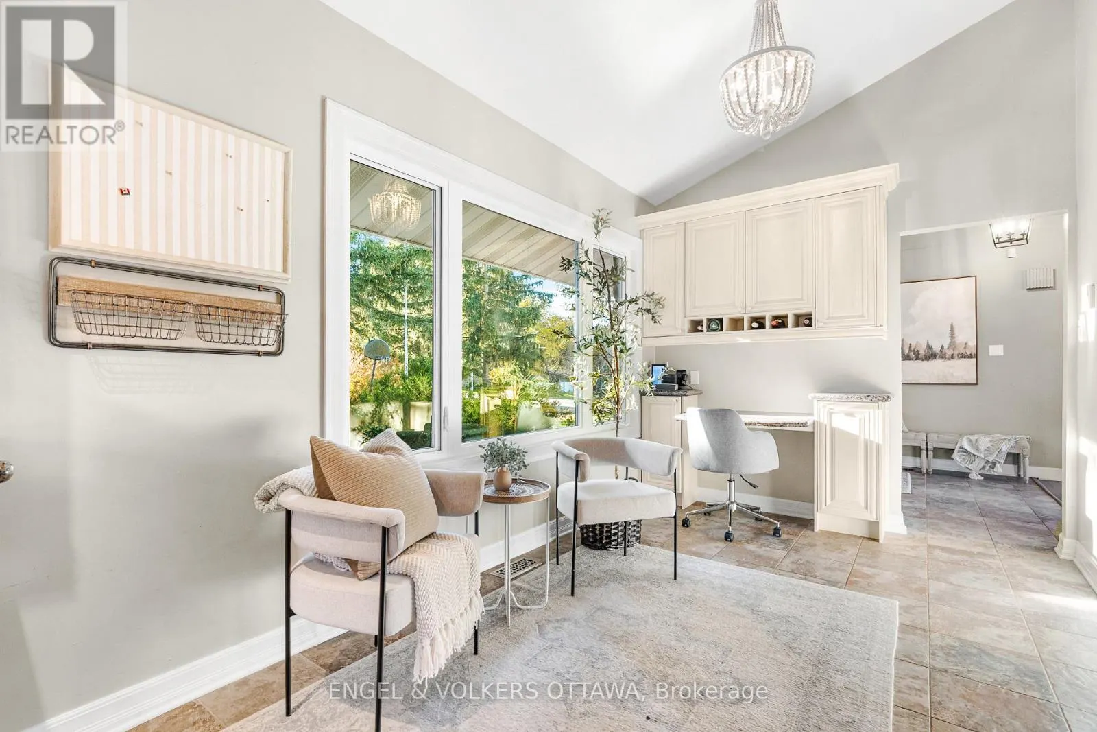 1073 ISLAND VIEW DRIVE