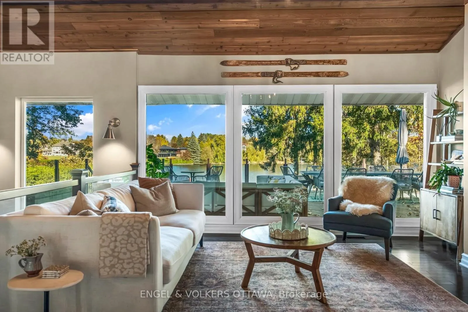 1073 ISLAND VIEW DRIVE