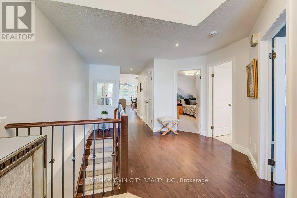 27 CORAL GABLES CRESCENT