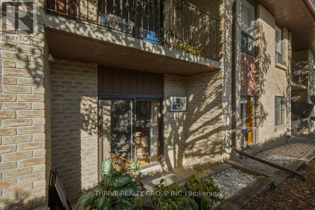 104 - 8 LAKE ROAD #104