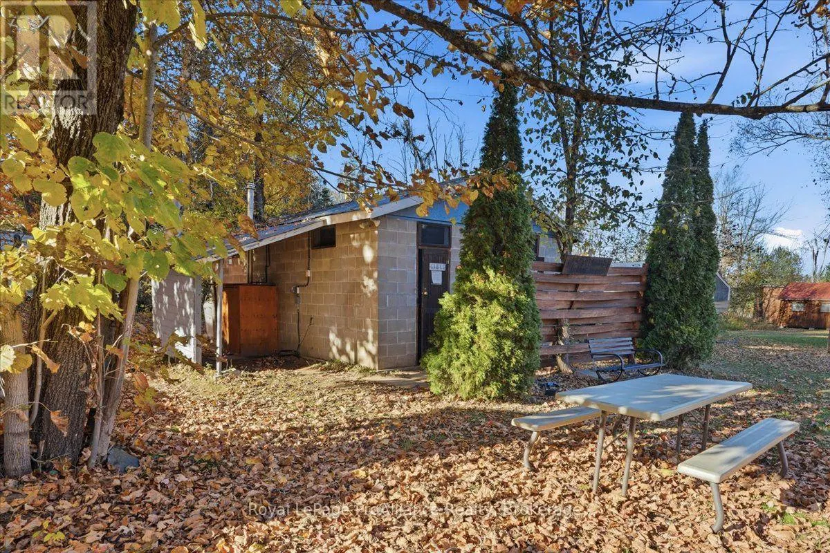 1005 MARBLE LAKE ROAD