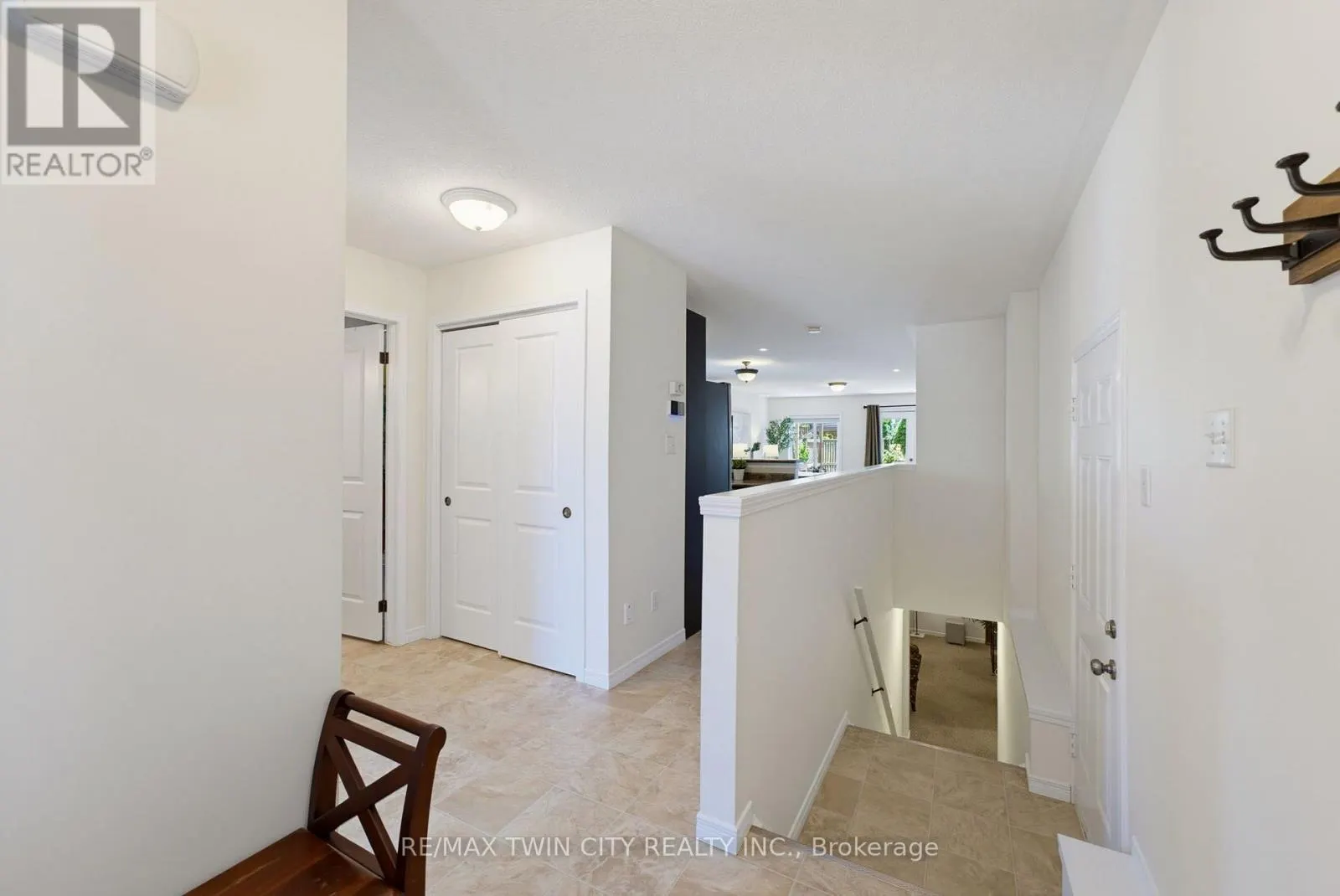 934 ZELLER CRESCENT