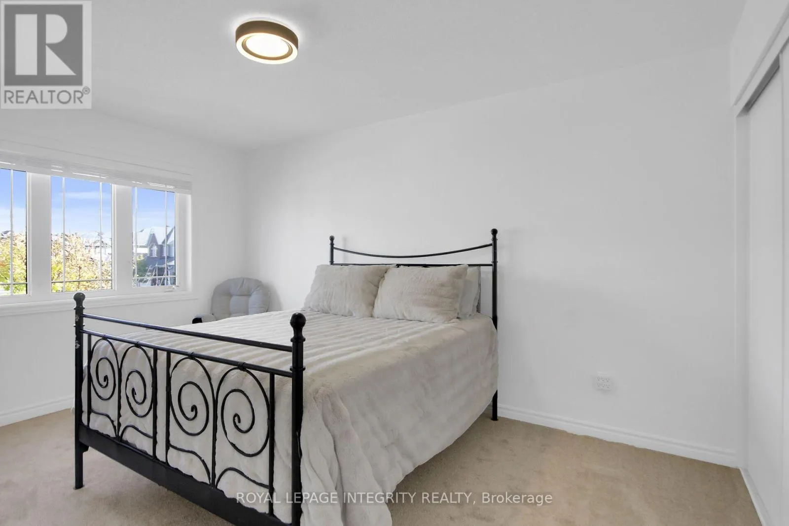 622 SILVER SPRUCE WAY