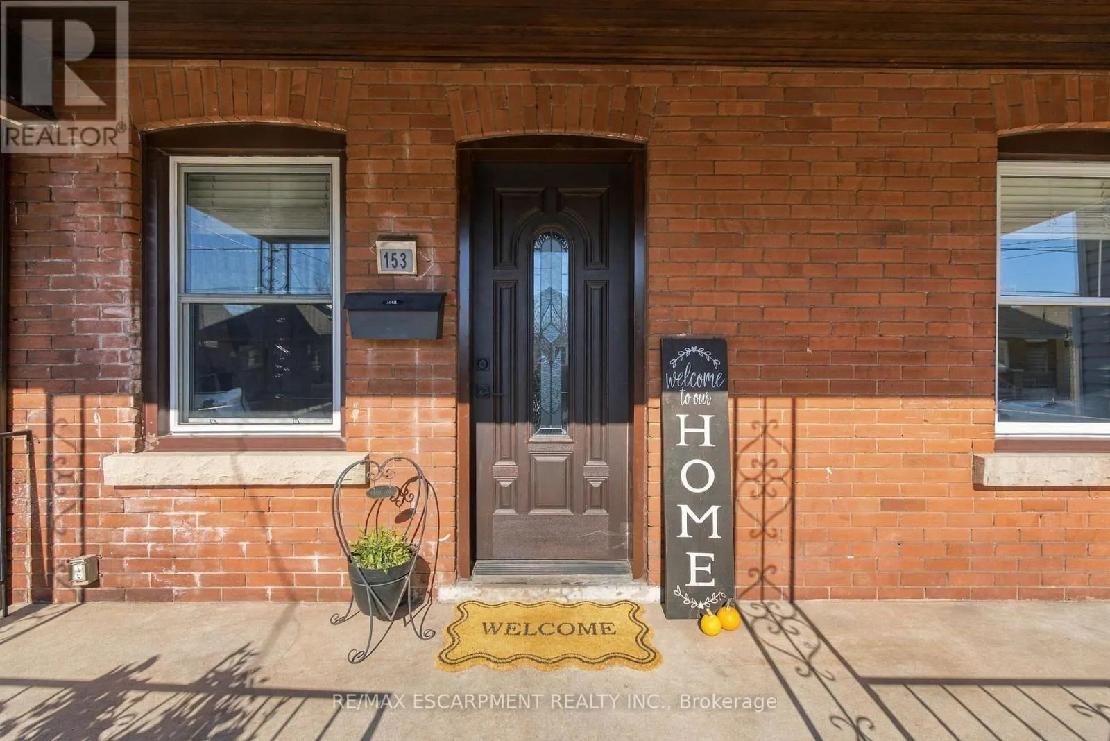 153 ALBANY AVENUE