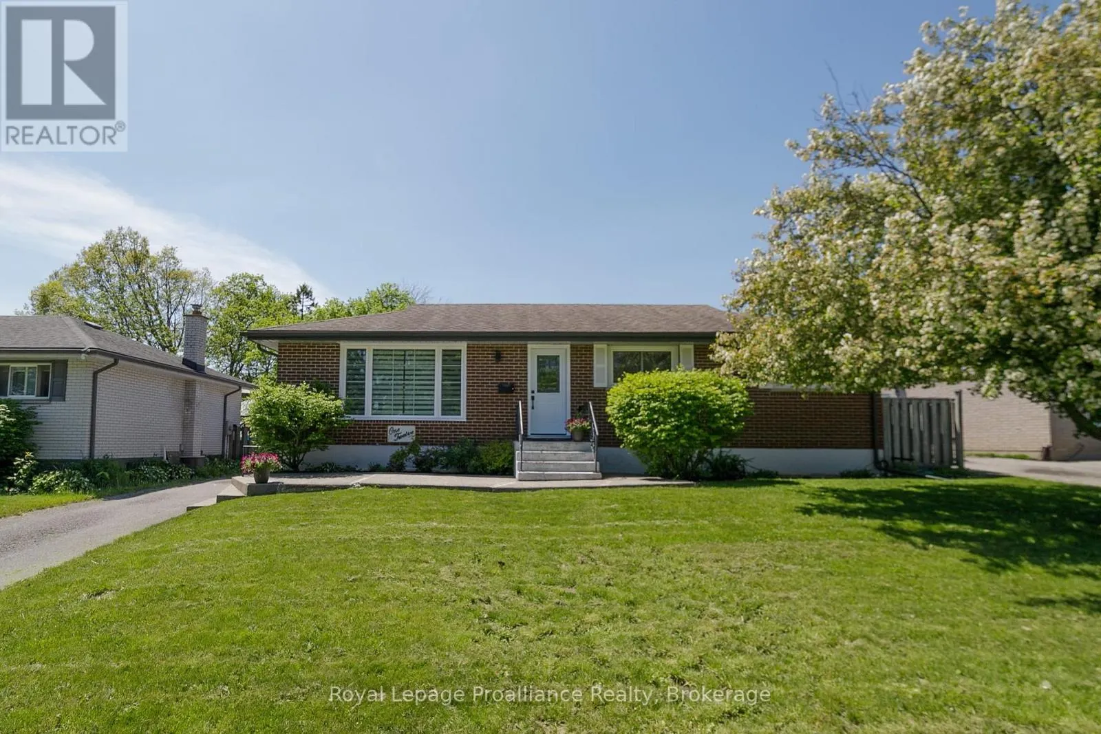 112 PROSPECT HILL