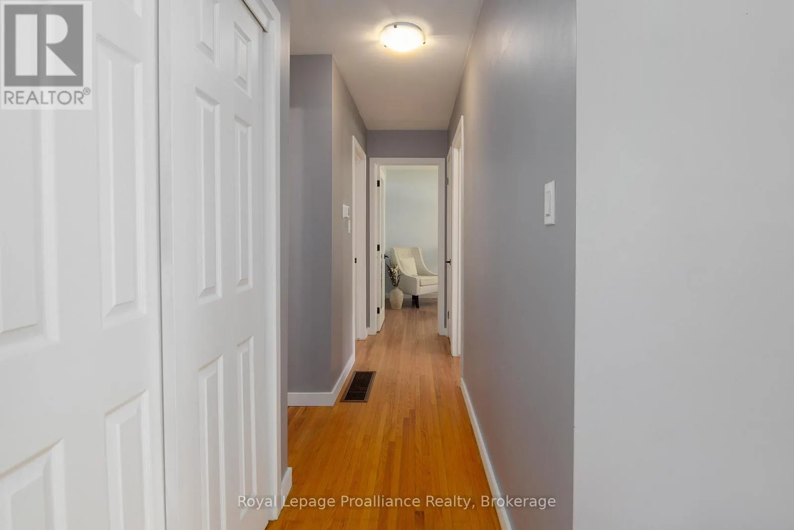 112 PROSPECT HILL