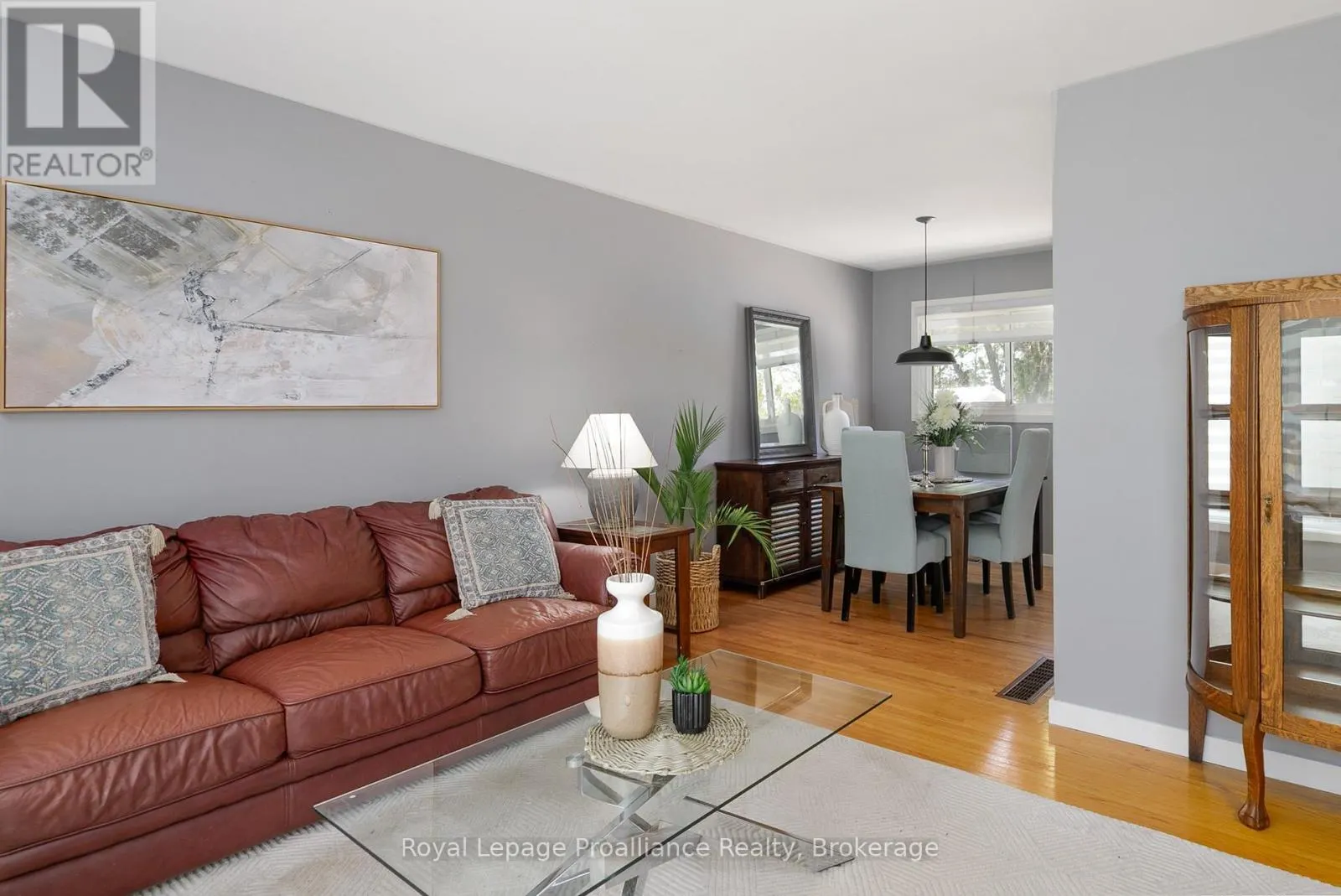112 PROSPECT HILL