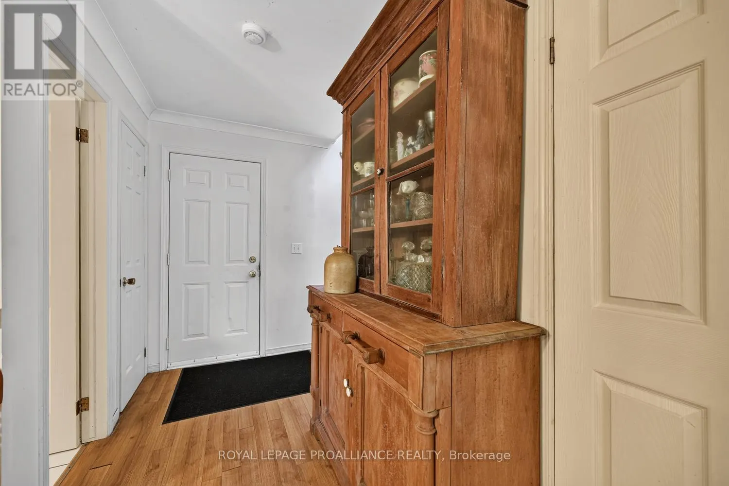 18 THOMAS STREET