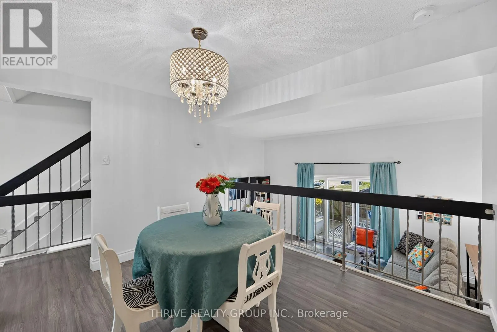 34 - 300 SANDRINGHAM CRESCENT #34