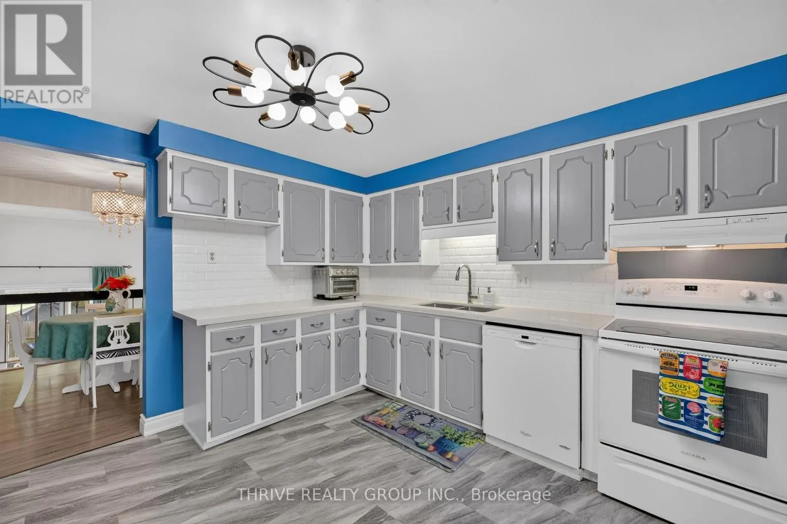 34 - 300 SANDRINGHAM CRESCENT #34