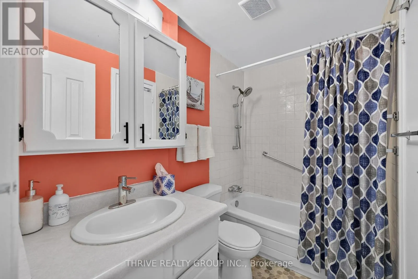 34 - 300 SANDRINGHAM CRESCENT #34