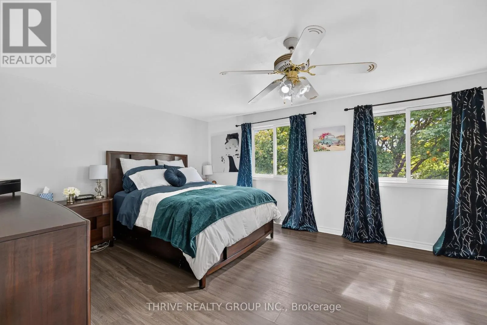 34 - 300 SANDRINGHAM CRESCENT #34